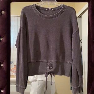 Super soft tie crew neck